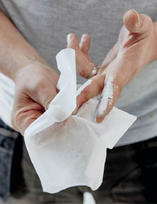 Limpieza de manos con toallitas